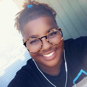 Meet your Posher, Kenna